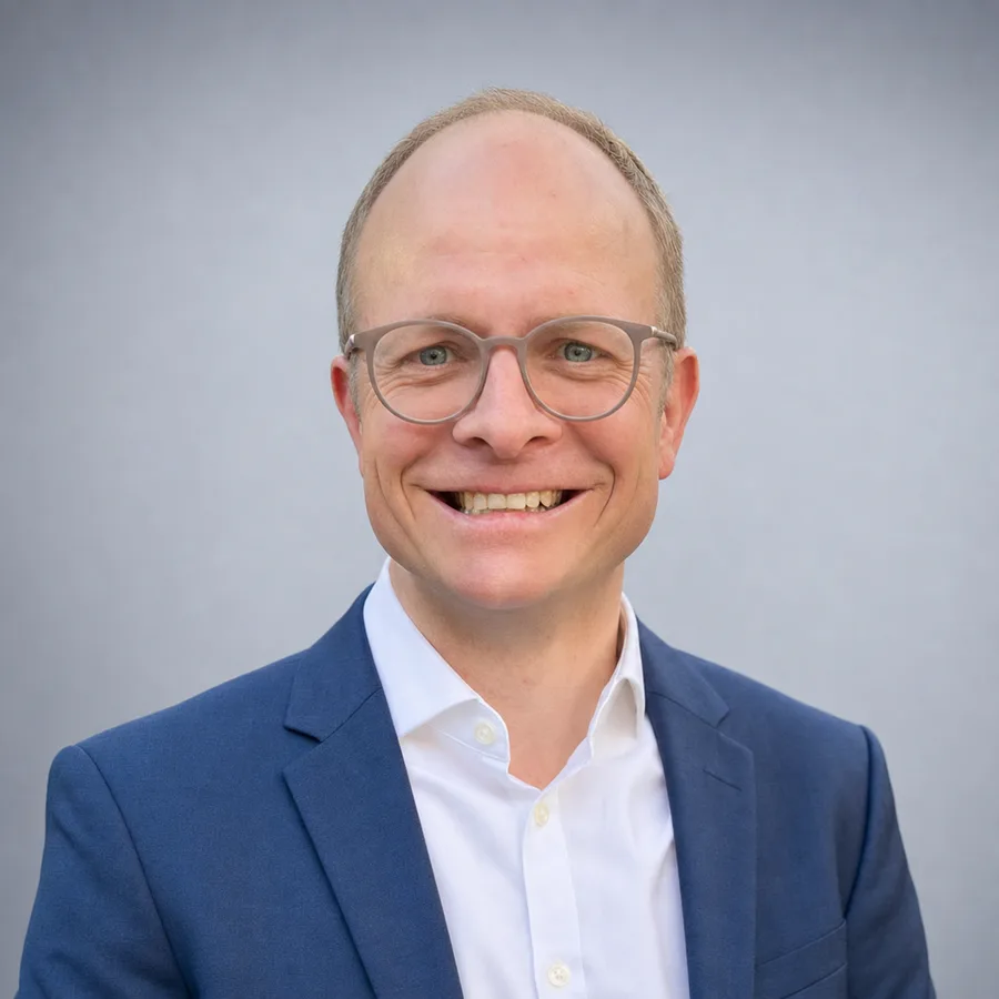 Dr. Ralf Schmelter